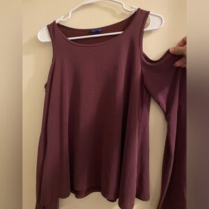 Aéropostale women’s shirt size L •